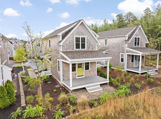 3 Stargaze Ln, Plymouth, MA 02360