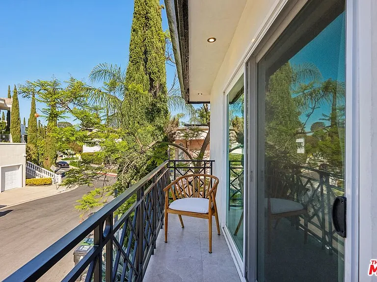 2411 Mount Olympus Dr — Photo 55