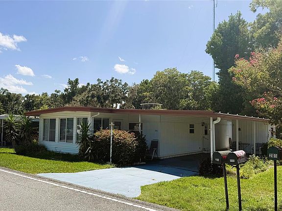 3rd image of 203 Aspen Cir