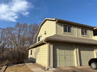 1561 Wheelock Ln APT 201, Saint Paul, MN 55117