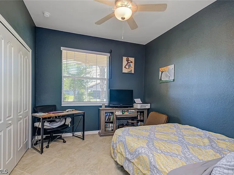 3652 E Hampton Cir — Photo 16