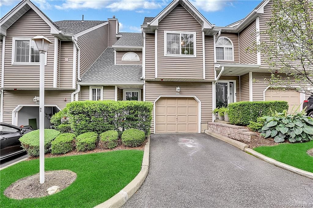 111 Eagle Ridge Way, Nanuet, NY 10954 Zillow