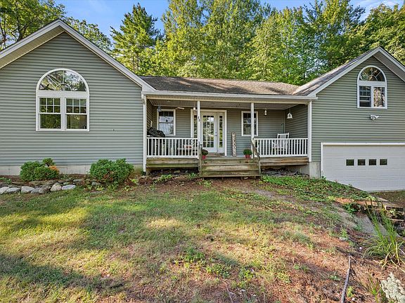 4th image of 49 Cottage Street
