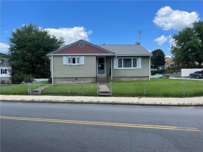 1088 Logee St, Woonsocket, RI, 02895