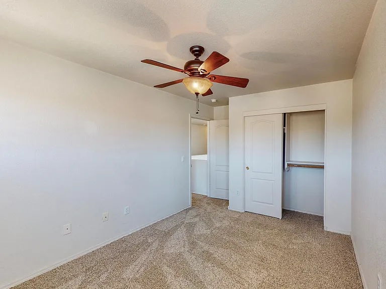 6512 Los Pueblos Pl NW — Photo 15