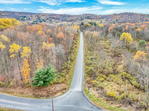 Sullivan Rd, Dalton, PA 18414