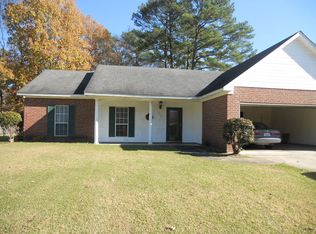 229 Scott Dr, Forest, MS 39074