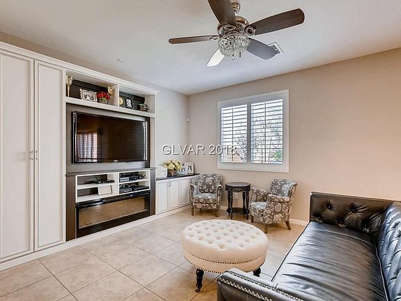 2nd image of 10403 Palmadora St