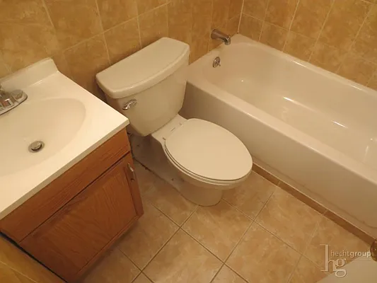 Rented by Hecht Group | media 12