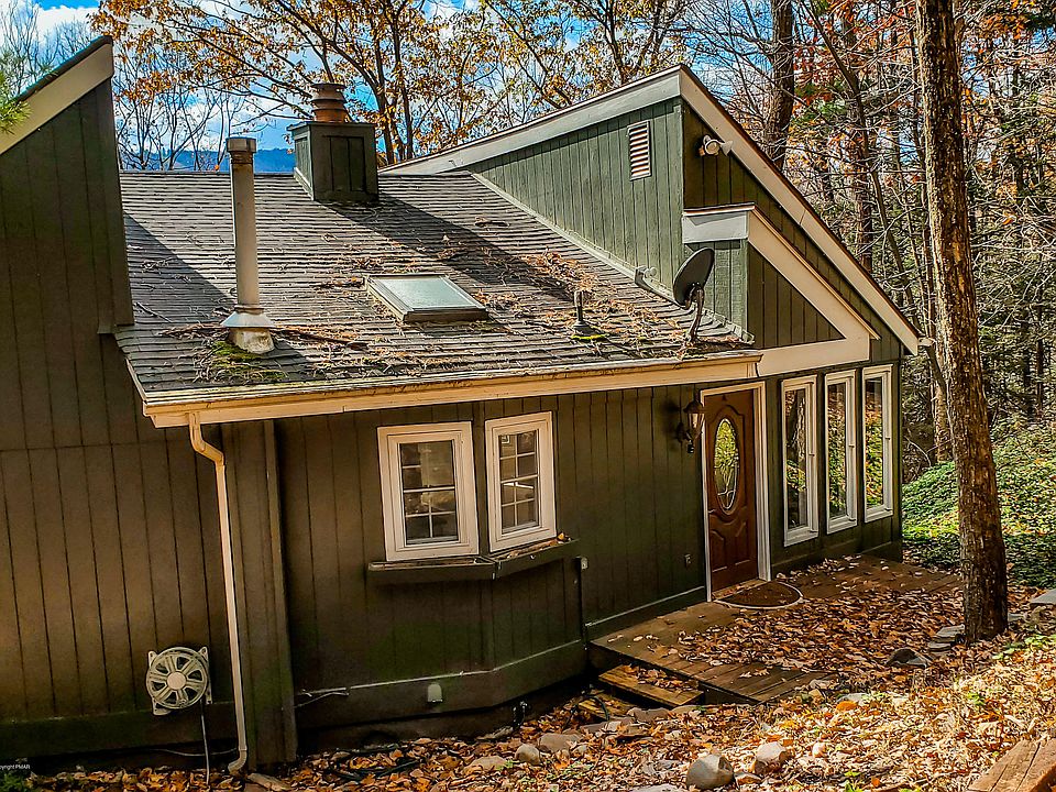 1st image of 211 Cobble Creek Dr