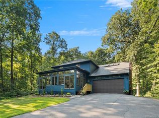 384 Meadow Rd, Farmington, CT 06032