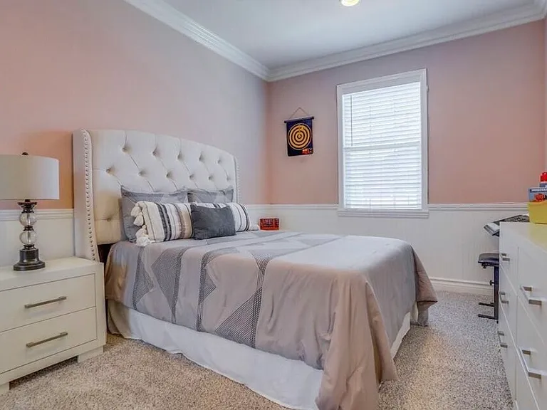 22057 Barrington Way — Photo 38