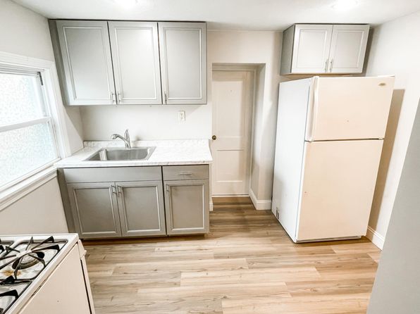 123 Sconticut Neck Rd #1
