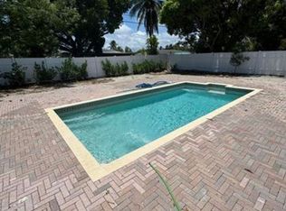 330 Cypress Dr #A, West Palm Beach, FL 33403