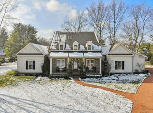 13 Pickett Pl, New Albany, OH 43054