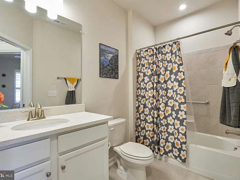 15563 Blue Lotus Ln — Photo 25