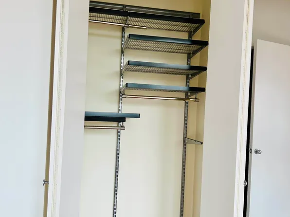 305 East 63rd Street image 16 of 24