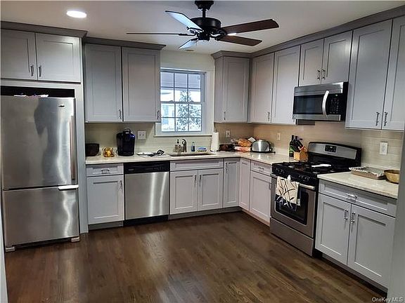 2nd image of 15 Pearl Ave Floor 1