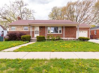 7363 Dale Ave, Center Line, MI 48015