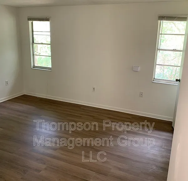 1736 E Mulberry Dr — Photo 7