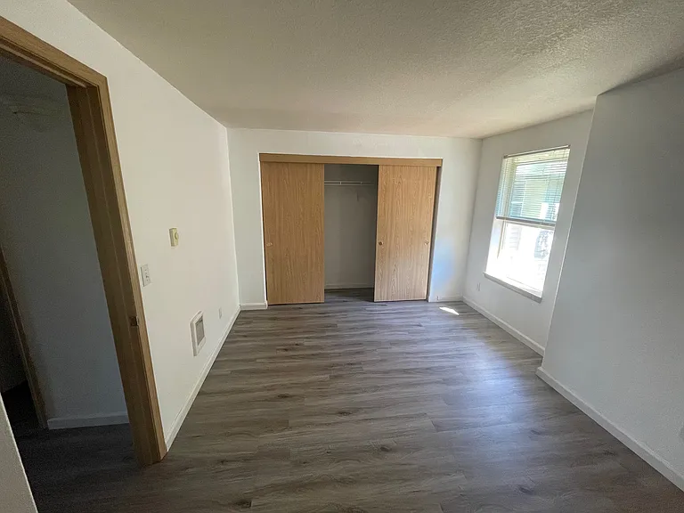 5670 SW Erickson Ave #6 — Photo 6