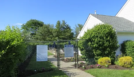 6 Holmes Ct — Photo 19