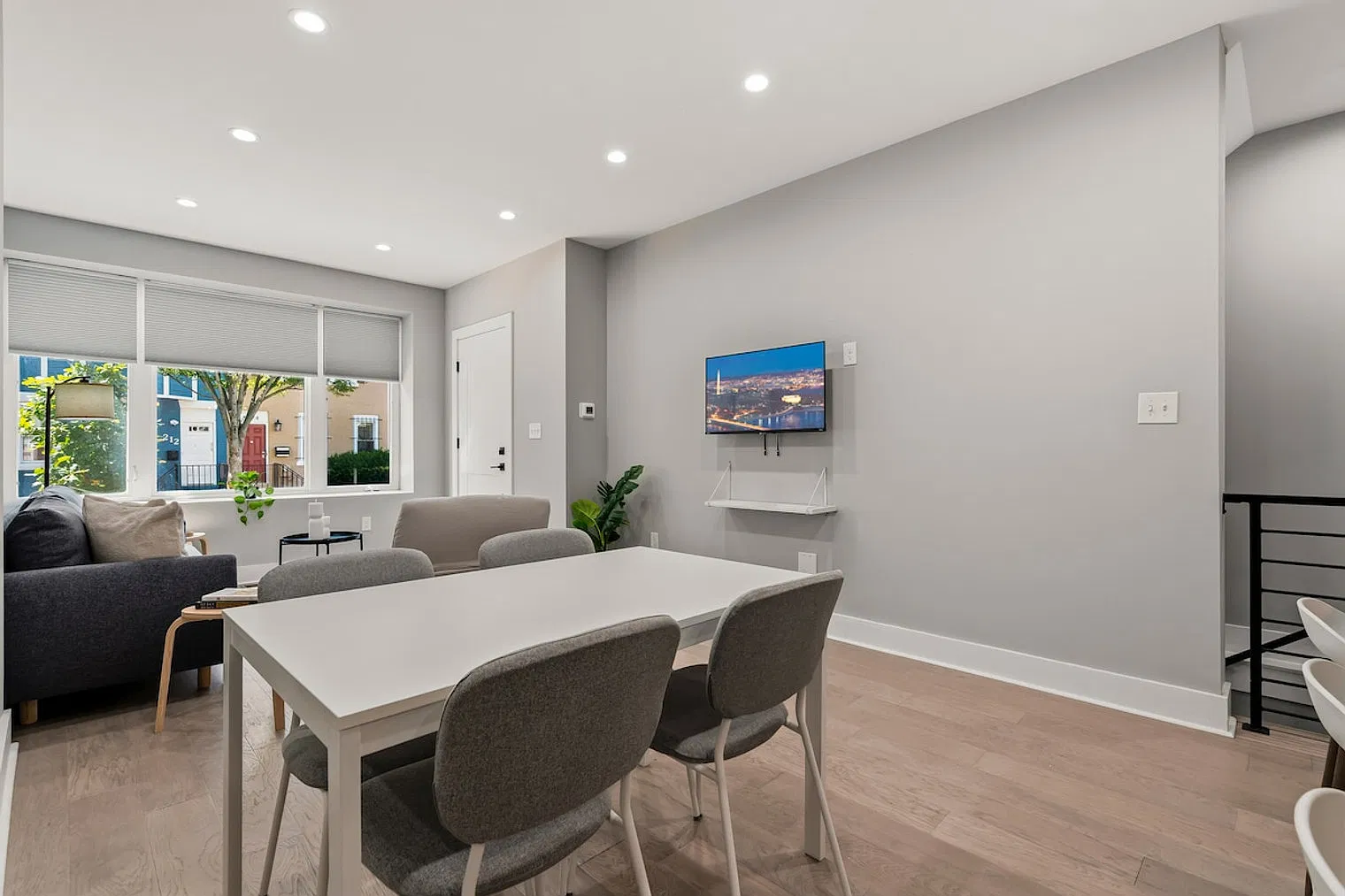 3 bed, 3.0 bath, $5,794 — Photo 4