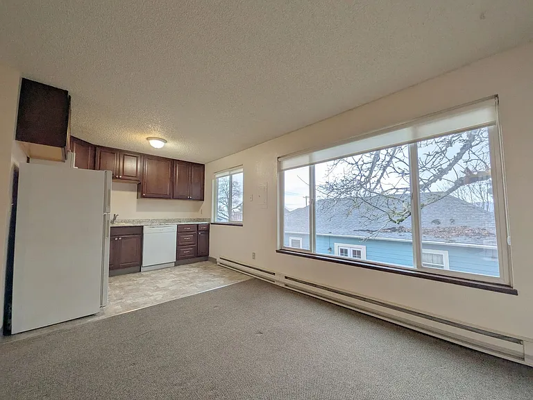 Chelsea Manor Apartments — Photo 4