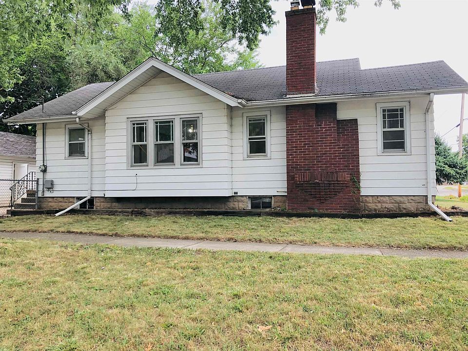 2nd image of 1121 Van Wie Ave