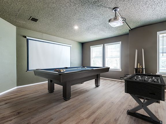 2nd image of 4504 Courtside Dr
