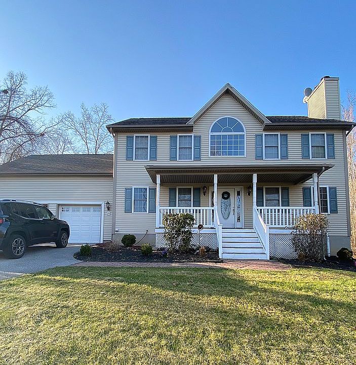 1st image of 15 Toms Ln