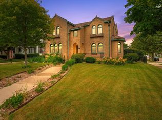 3005 N Main St, Racine, WI 53402