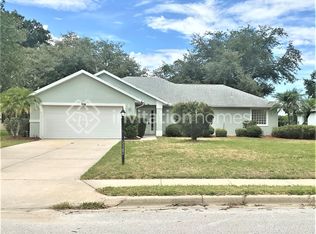 5147 Grove Mnr, Lady Lake, FL 32159