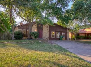 2622 Westwood Main Dr, Bryan, TX 77807