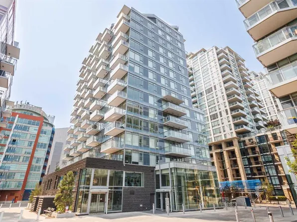 108 Waterfront Ct N #710, Calgary, AB T2P 1K7