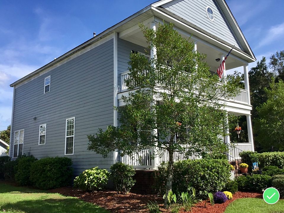2nd image of 413 Hydrangea St