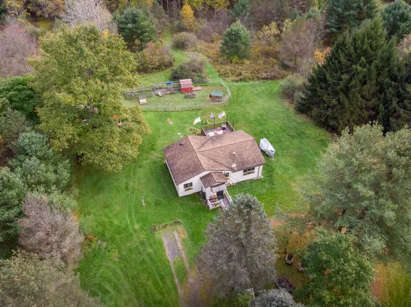 516 & 508 Death Valley Rd, Johnson City, NY 13790