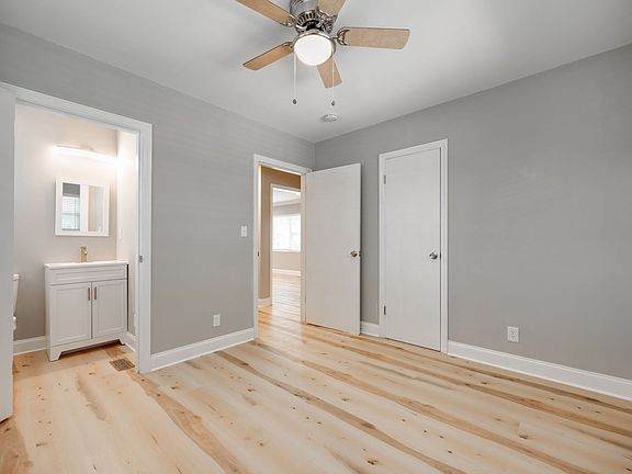 5th image of 3922 Forest Highland Dr
