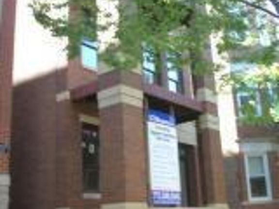 4th image of 2326 N Southport Ave #1