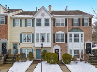 696 Pepperidge Rd, Mahwah, NJ 07430