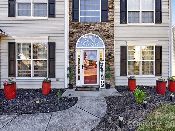 3rd image of 10536 Adlin Ave
