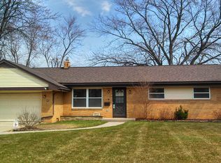 5852 Brainard Dr, Sylvania, OH 43560