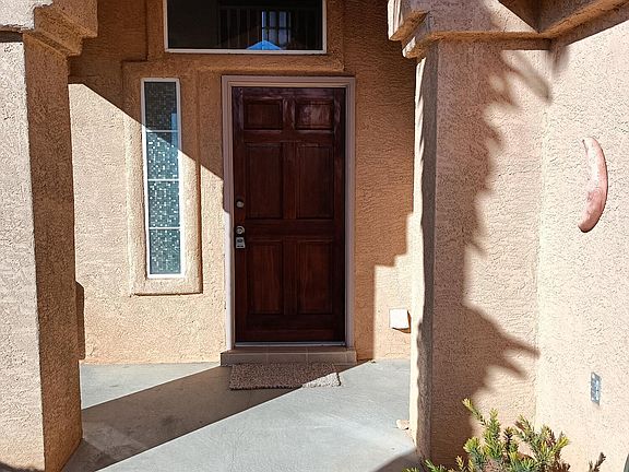2nd image of 4605 Loma Linda Cir