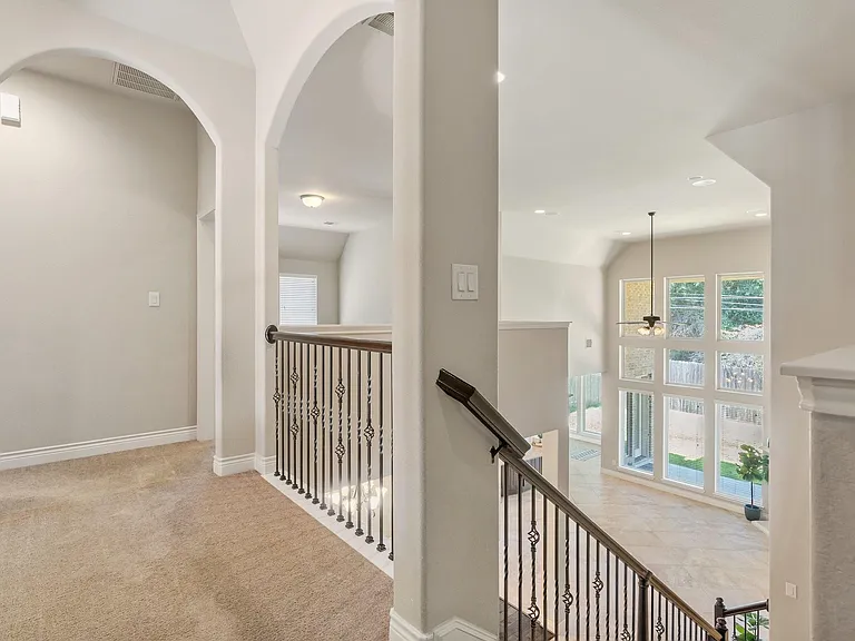 138 Meadow Run Dr — Photo 32