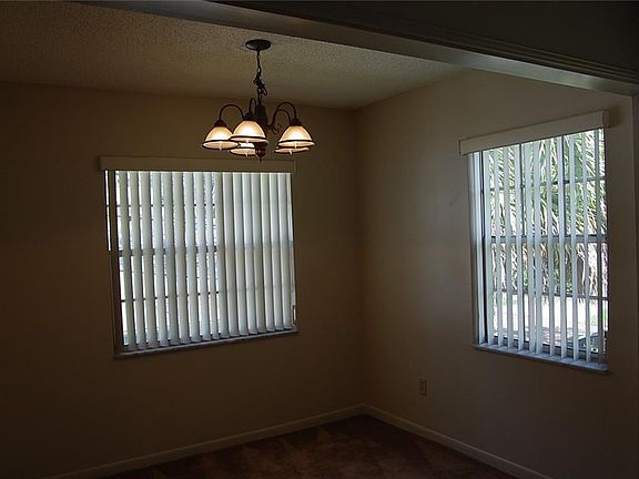 3rd image of 416 E Harwood St APT 4
