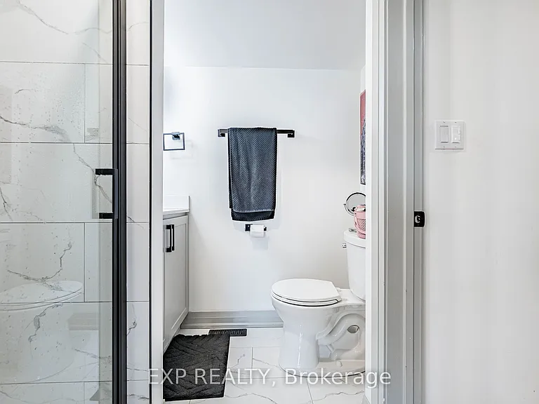 7623 Chorozy St — Photo 12