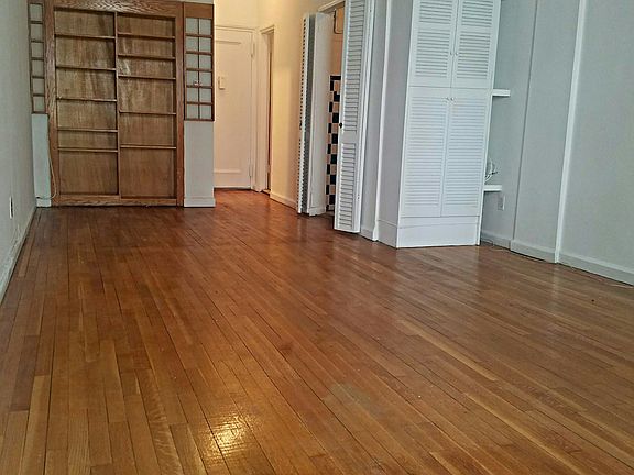 4th image of 230 E 52nd St APT 3A