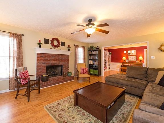 4th image of 70 Guinn Dr