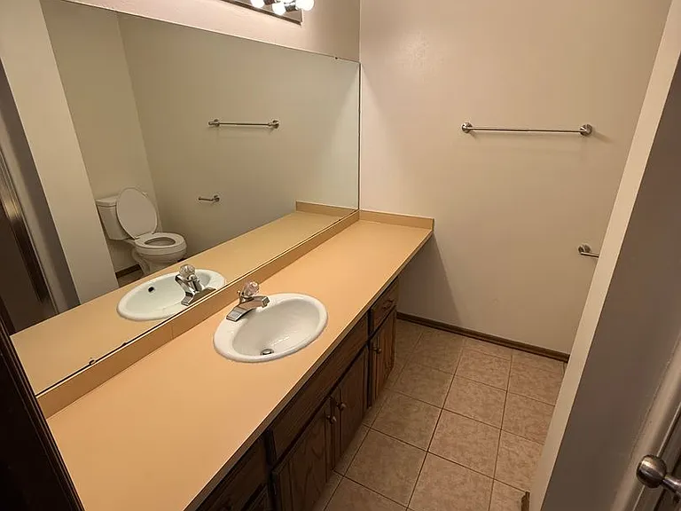 10213 Shadowridge Dr — Photo 11