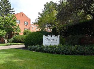 15825 Van Aken Blvd APT 1B, Cleveland, OH 44120